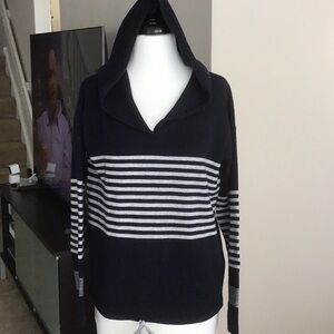 Vineyard Vines Women's Deep Navy and Gray Striped Hoodie Sweater